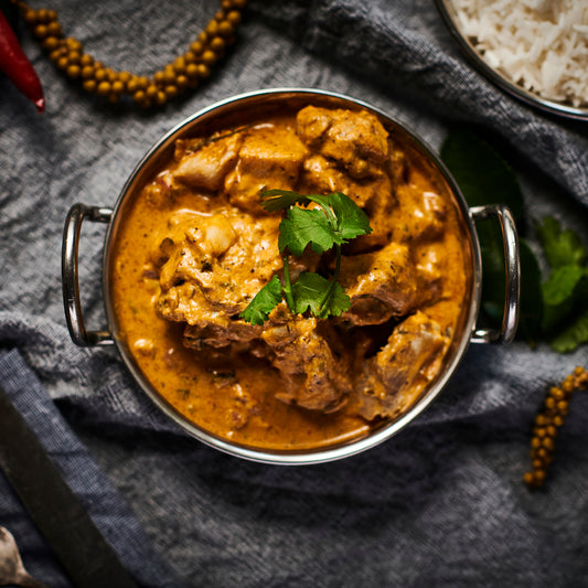 Pork Red Curry, Lychee, Cashew & Green Peppercorn (frozen)