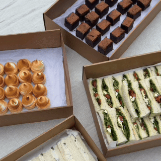 MIXED SWEET BOX (16)