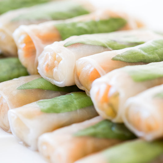 VEGETABLE & MINT RICE PAPER ROLLS, TAMARIND & PEANUT DIPPING SAUCE (VG) (40)